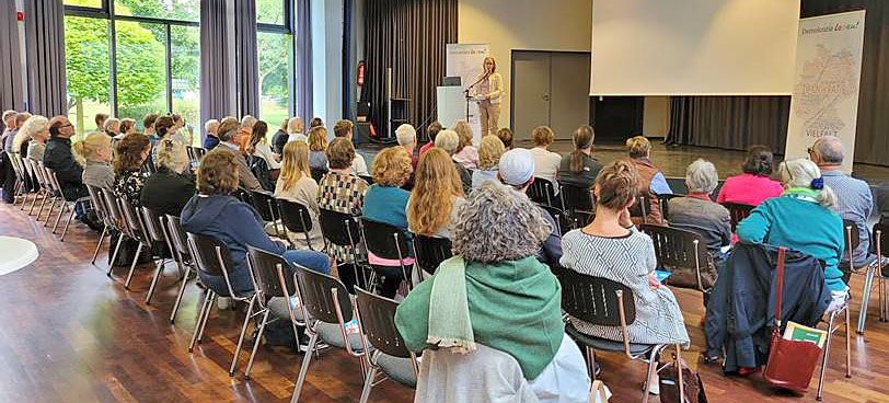 Wissensvermittlung durch ein vielfältiges Workshopangebot zu aktuellen Themen für zivilgesellschaftlich engagierte wie hauptamtliche Akteure ist Ziel und Auftrag der jährlichen Regionalkonferenz Rechtsextremismus & Demokratieförderung